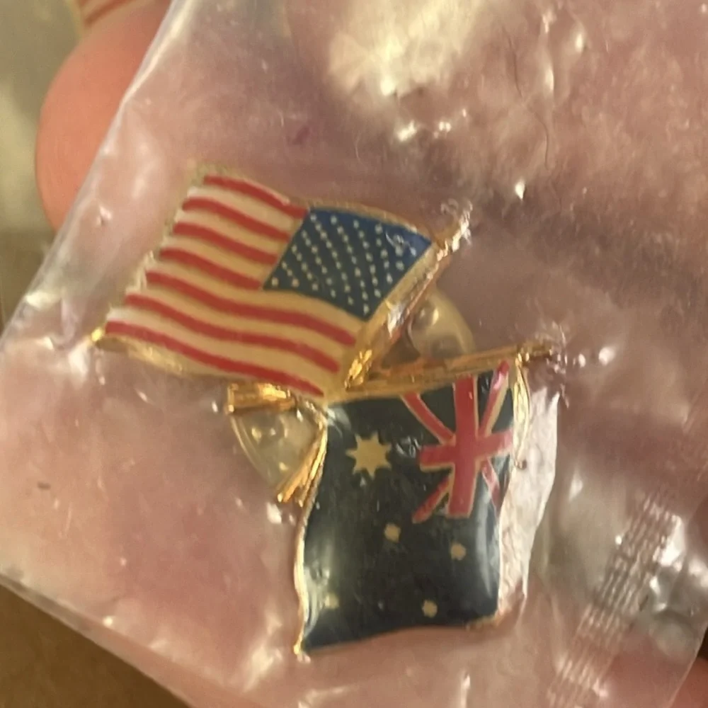 2 American‎ Australian Themed Flag Pins